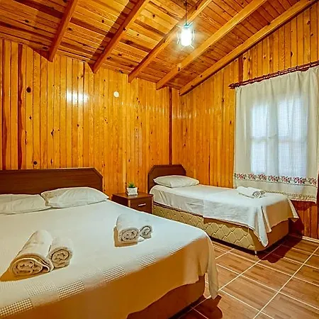 Отель Cuhadar Ahsap Evleri 5*