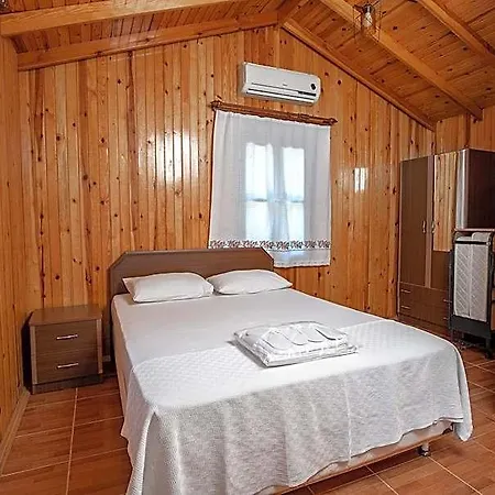 Hotel Cuhadar Ahsap Evleri